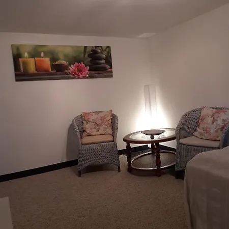 Souterrainwohnung Mit Separaten Garten - A45337 Apartamento